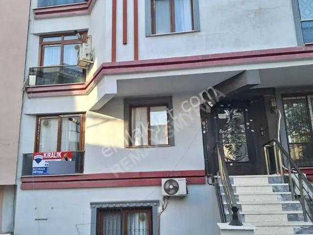 Buca Deü'sine Yürüme Mesaf. Kiralık Eşyalı D.gazlı 1+1 Daire