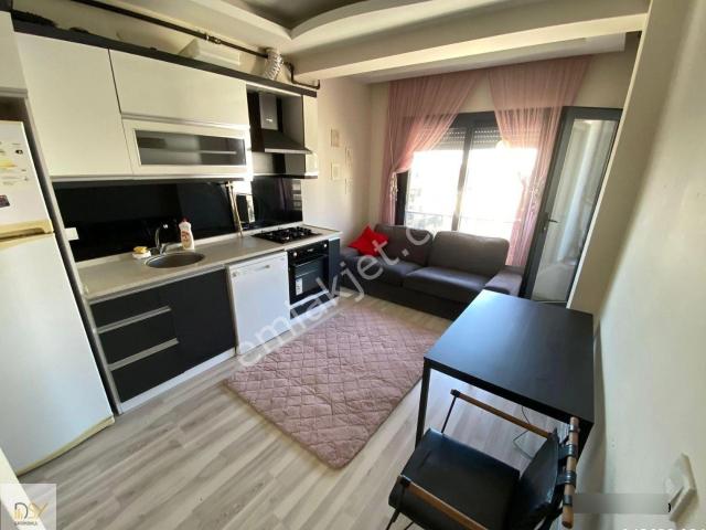 Buca Dokuzçeşmelerde Kiralık 1+1 Eşyalı Doğalgazlı Balkonlu Ev