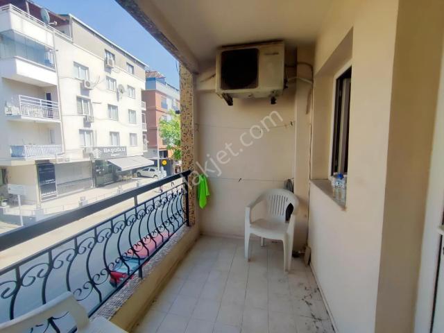 Buca Erdem Caddesi Menderes Mah. 2+1 Kapalı Mutfak Satılık Daire
