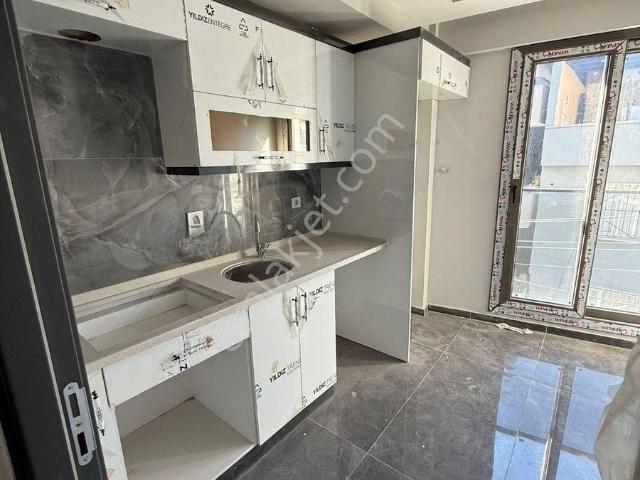 Buca Fırat Mah. 2+1 90 M2 Kapalı Mutfak Ara Kat Satılık Sıfır Daire