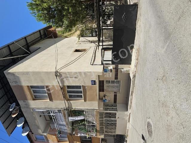 Buca Fırat Mah Satılık 3 Katlı 150m2 2+1 Mustakıl Bina