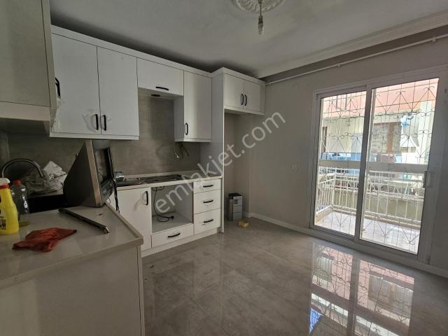 Buca Fırat Mahallesinde Kiralık Doğalgazlı 100m2 2+1 Daire