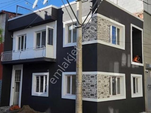 Buca Fırat Mah/de Satılık 2 Katlı Müstakil