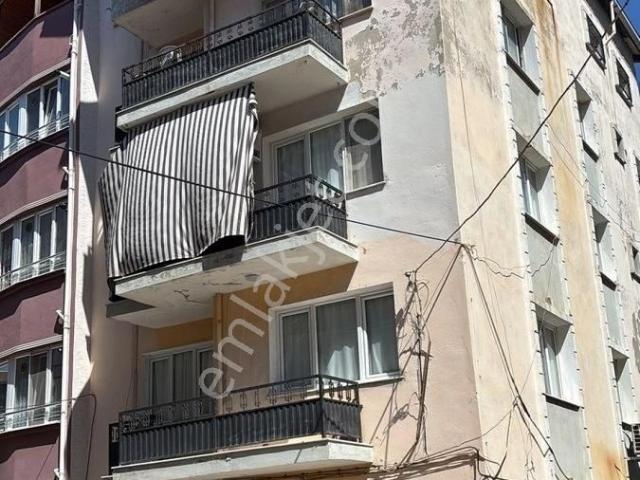 Buca Fırat Mh De İzban Yakını Arakat 3+1 Satılık Daire