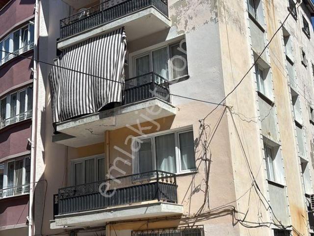 Buca Fırat Mh De İzban Yakını Arakat 3+1 Satılık Daire