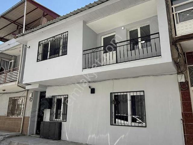 Buca Fırat Satılık Müstakil Bina