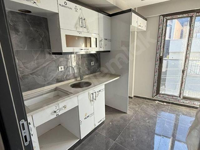 BUCA FIRAT MAH. 2+1 90 M2 KAPALI MUTFAK ARA KAT SATILIK SIFIR DAİRE