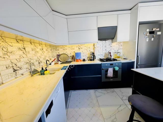 Buca Göksu Mah. 115 M2. 3+1 Merkezi Konumda D.gazlı Daire