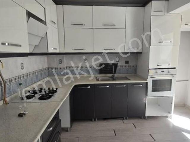 Buca Göksu'da Kiralık Geniş Daire