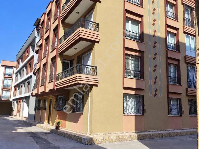 Buca Hürriyet Mahallesi'nde 3+1 Eşyalı Satılık Daire