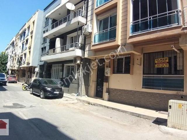 Buca Heykel Yakını D.gaz Kombili Bahçeli Balkonlu 3+1 Y.giriş