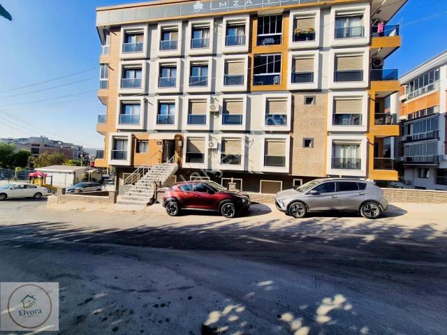 Buca İbbf Yakını Eşyalı 1+1 Kiralık Daire