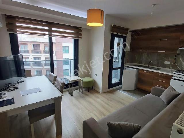 Buca İktisat Fakültesi Dibi Full Eşyalı Kiralık 1+1 Daire Remax