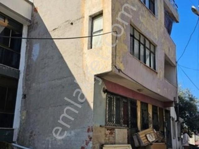 Buca İnönü Mahallesi Zemin Üstü 2 Kat İmarlı Satılık Müstakil Ev