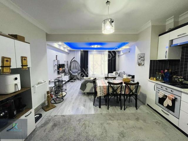 Buca İnönü Mahallesinde 3+1 130m2 Geniş Bahceli Satılık Daire