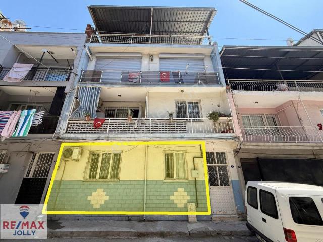 Buca İnönü Mahallesinde Merkezi Konumda Satılık 2+1 Daire