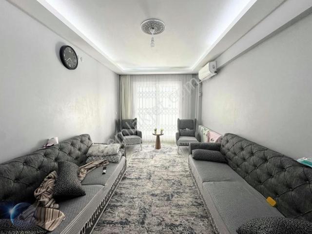 Buca İnönü Mah/de Satılık 2+1 D.gazlı Bahçeli Daire