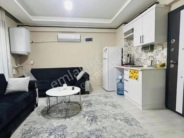 Buca İnönü'de Eşyalı 1+1 Daire İzban Yakını Yatırım Fırsatı