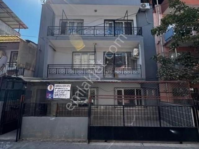 Buca İnkılap İzban Karşısı 3 Katlı Komple Satılık Müstakil Bina