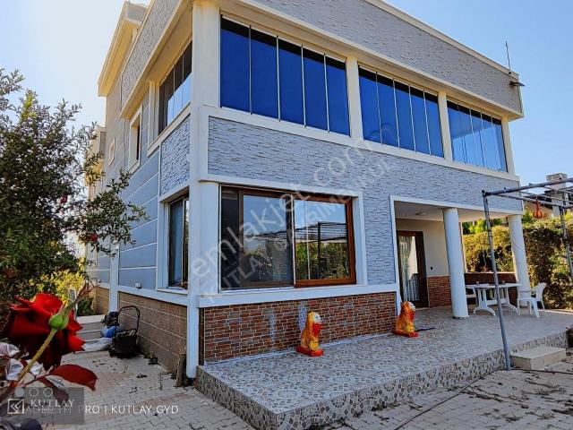 Buca Karacaağaç Köyü Satılık Müstakil 4+2 Villa