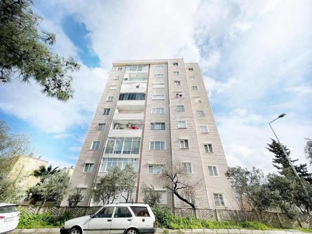 Buca Karanfil Mah Arakat Geniş 3+1 Cift Cephe Satılık Daire
