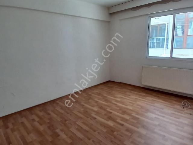 Buca Kaymakamlığı Yanı Kiralık 3+1 Daire!