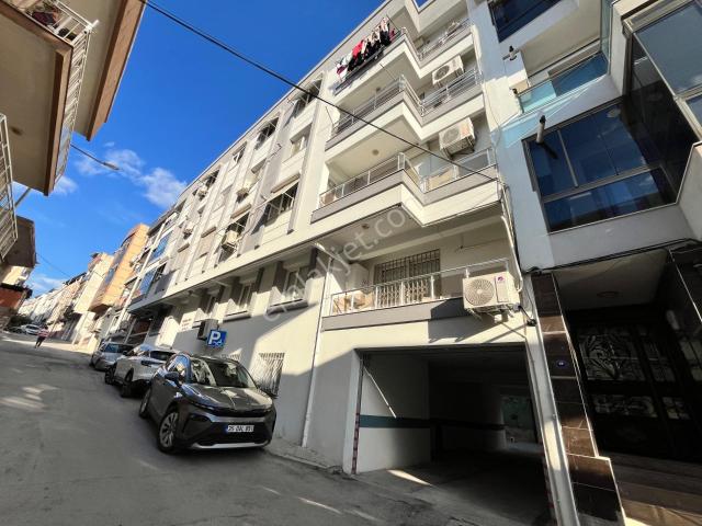 Buca Kozağaç Mah. Otoparklı Asansörlü Aydınlık Ferah 3 +1 Kiralık Daire