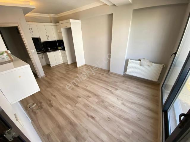 Buca Laleli Mah.de Uçanyol Yakını 2+1 75m2 Dgazlı Arakat Asansörlü Kiralık Daire