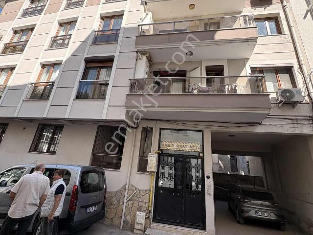 Buca Pazaryeri Çevikbir Yakını Kapalı Mutfak Daire