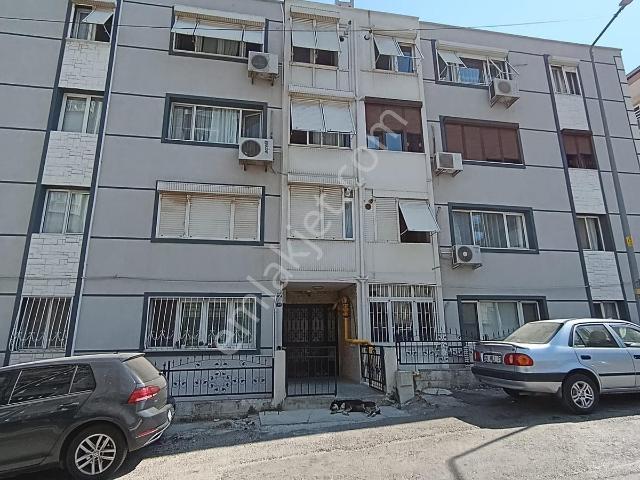 Buca Seyfi Demirsoy Hastanesi Yakını 2+1 Doğalgazlı Kiralık