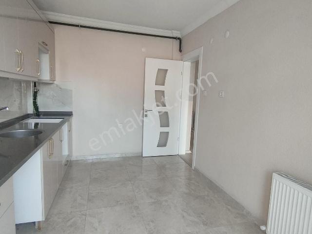 Buca Ufuk'ta Merkezi Konumda Kiralık 2+1 Kapalı Mutfak Daire