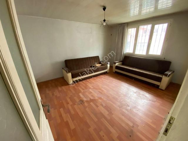 Buca Ufuk Mah.de 2+1 90m2 Ayrı Mutfak Teraslı Ferah Kiralık Daire