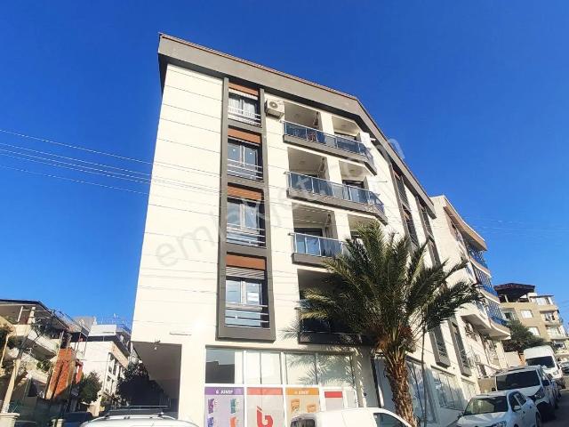 Buca Ufuk Mahallesinde 2+1 90 M2 Key Emlaktan Satılık Daire