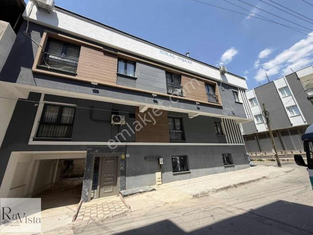 Buca Yıldız Mahallesi Yeni Bina Kiralık Eşyalı 1+1 Daire