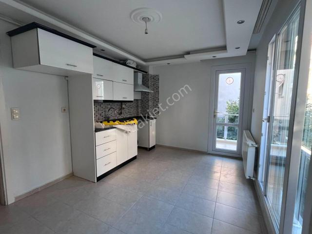 Buca Yaylacık Mah.de 2+1 75m2 D.gazlı Çift Balkonlu Kiralık Daire