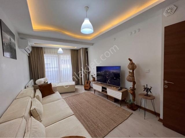 Buca Yaylacık Mah'de 2+1 85m2 Dgazlı Asansörlü Ful Eşyalı Satılık Daire