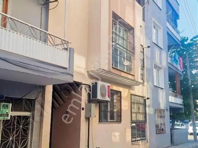Buca Yeşilbağlar Mustakil Ev 2 Katlı