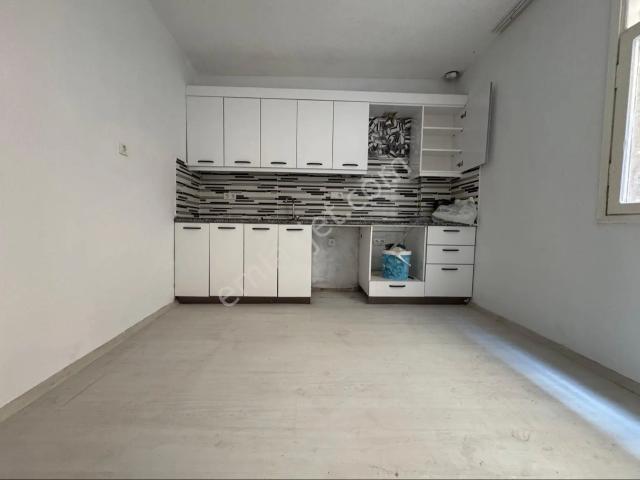 Buca Yeşilbağlar Mah. 2+1 100 M2. Bahçeli Satılık Kelepir Daire