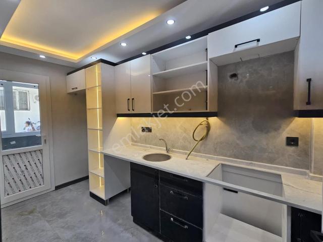 Buca Yeşilbağlar Mah. Satılık 2+1 Yüksek Giriş Daire