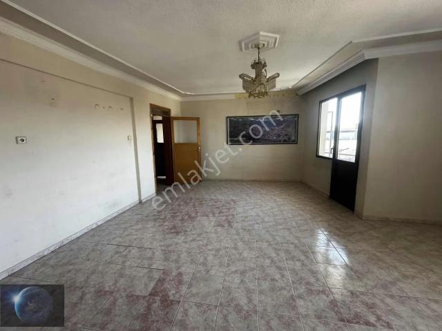 Buca Yeşilbağlar Mah/de 3+1 140 M2 Geniş Daire
