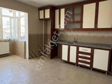 Buca Yenigün Mah Teraslı Doğalgazlı Kiralık Daire