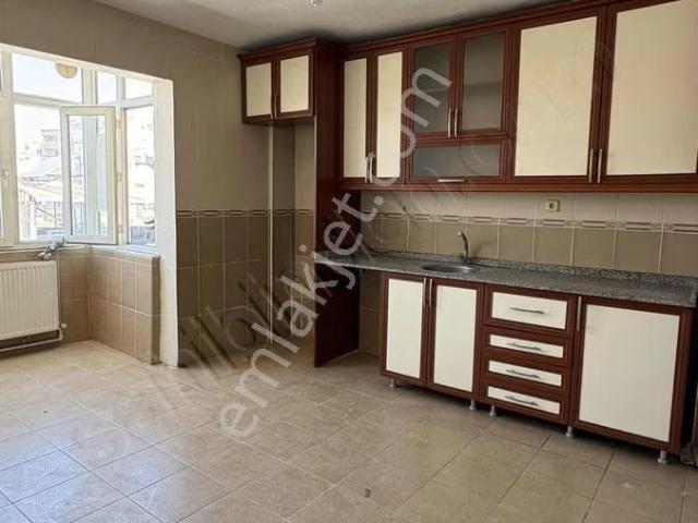Buca Yenigün Mah Teraslı Doğalgazlı Kiralık Daire