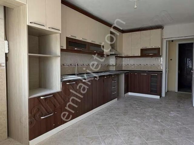 Buca Yenigün Mah 170m2 Geniş Ferah Daire Kiralık