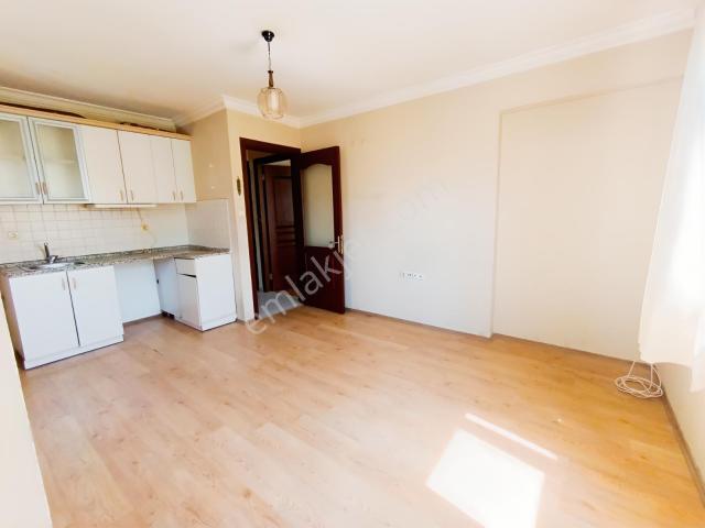 Buca Yiğitler Mah.2+1 Açık Mutfak Ara Kat Kiralık Daire