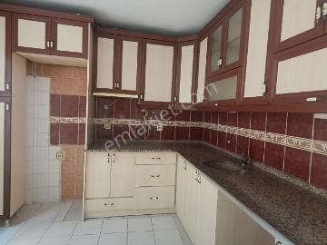 Buca Yildiz Mah.kiralik 2+1 Kapalı Mutfak