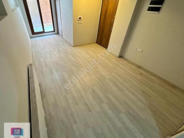 Buca'da Sıfır Bina | Bahçeli | Kapalı Mutfaklı | 1+1 Kiralık