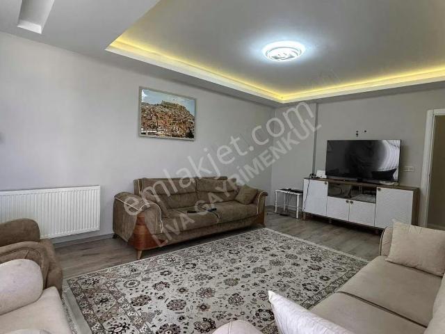 Buca'da Satılık 3+1 Site İçi Daire: 135m², Ebeveyn Banyolu