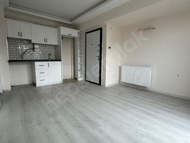 BUCADA YENİ NESİL 1+1 REZİDANS KİRACISI HAZIR YATIRIMLIK DAİRE