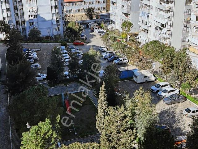 Bucakoop Mahallesinde.site İçinde Satılık 115m2 2+1 Köşe Daire