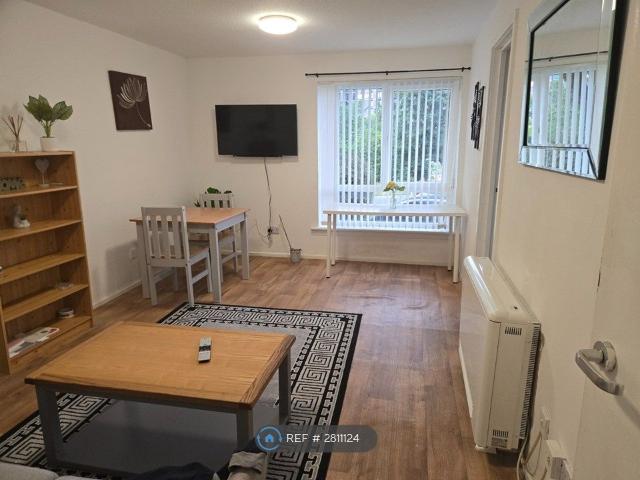 Buccleuch St, Glasgow G3, 1 bed flat to rent, £1,100 pcm | PrimeLocation